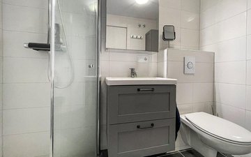 Property slide 16