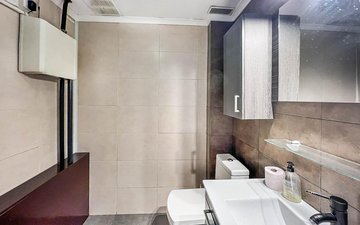 Property slide 19
