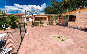Property slide 25