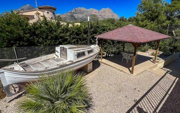 Property slide 18