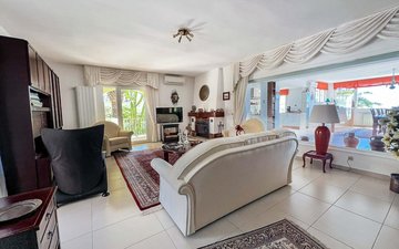 Property slide 21
