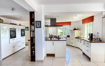 Property slide 30