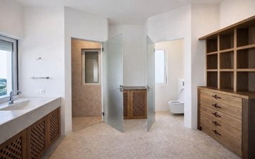 Property slide 41