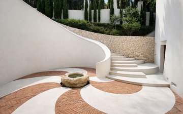 Property slide 46