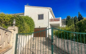 Property slide 44