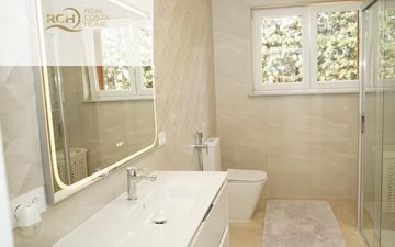 Property slide 24