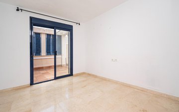 Property slide 22