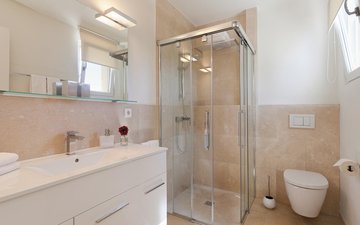 Property slide 39