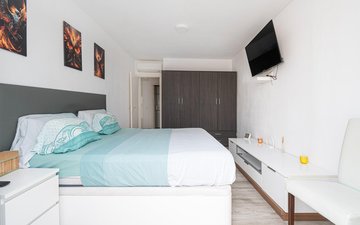 Property slide 21