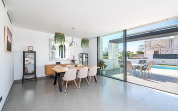 Property slide 14