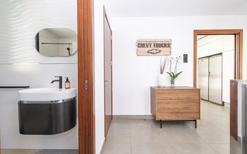 Property slide 19