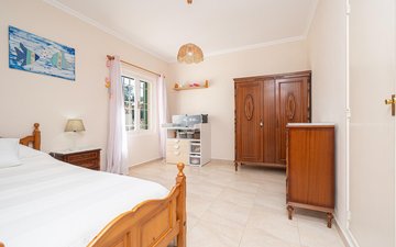 Property slide 46