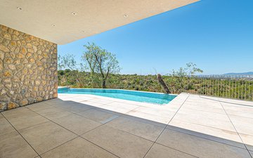 Property slide 14