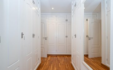 Property slide 25