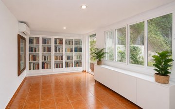 Property slide 8