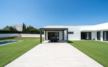 Property slide 15