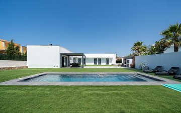 Property slide 19