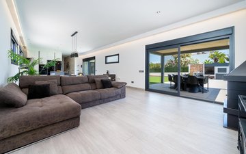 Property slide 31
