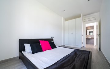 Property slide 39