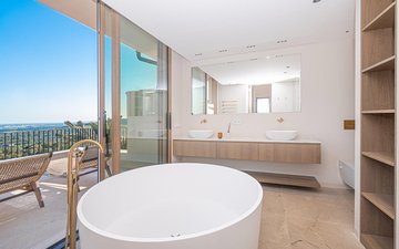 Property slide 46
