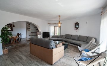 Property slide 33