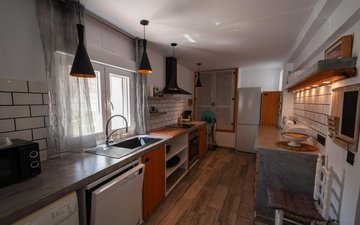 Property slide 44