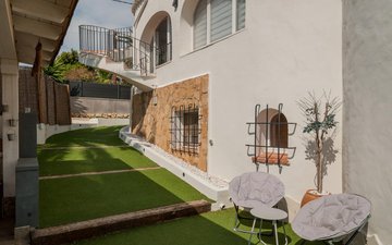 Property slide 48