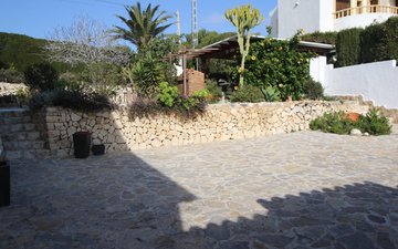 Property slide 24