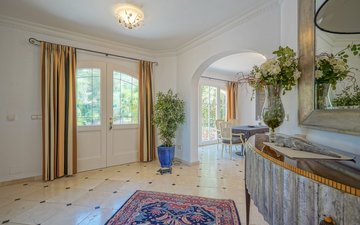 Property slide 25