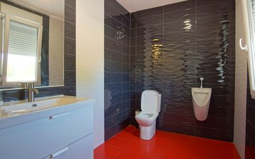 Property slide 60