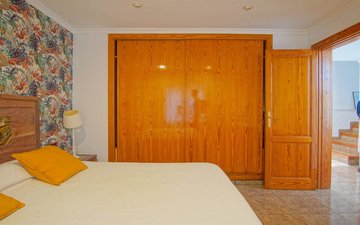 Property slide 21