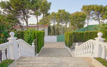 Property slide 44