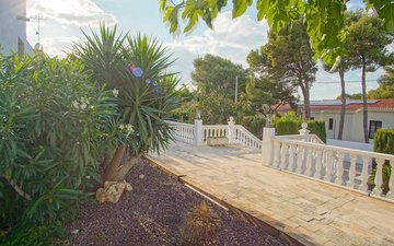 Property slide 50