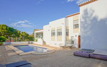 Property slide 61