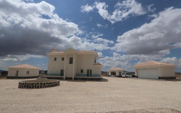 Property slide 10