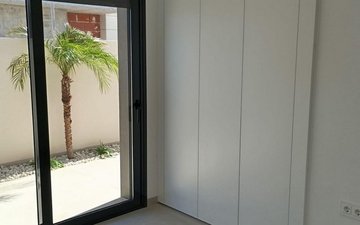 Property slide 48
