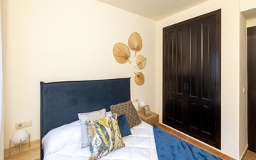 Property slide 20