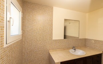 Property slide 31