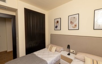 Property slide 32