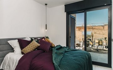 Property slide 17