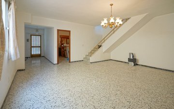 Property slide 4