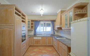 Property slide 19