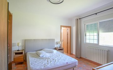 Property slide 68