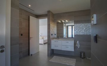 Property slide 24