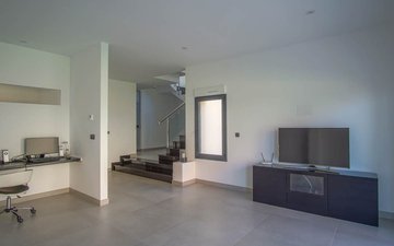 Property slide 65