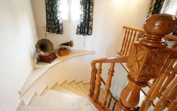 Property slide 16