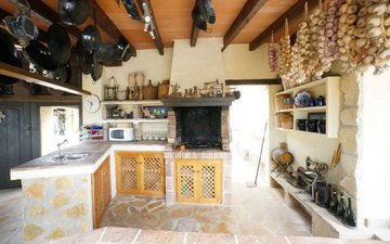 Property slide 19