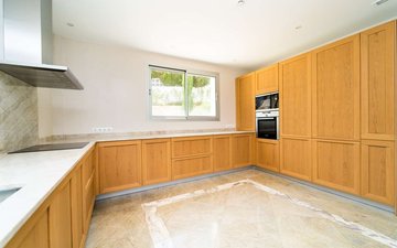 Property slide 30