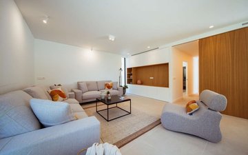 Property slide 14