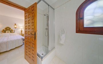 Property slide 39